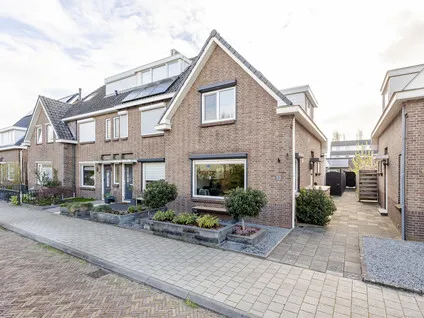 Hoekwoning te koop: Kroonstraat 32, Molendijk Sliedrecht