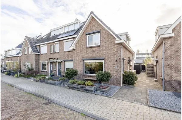 Hoekwoning te koop: Kroonstraat 32, Molendijk Sliedrecht