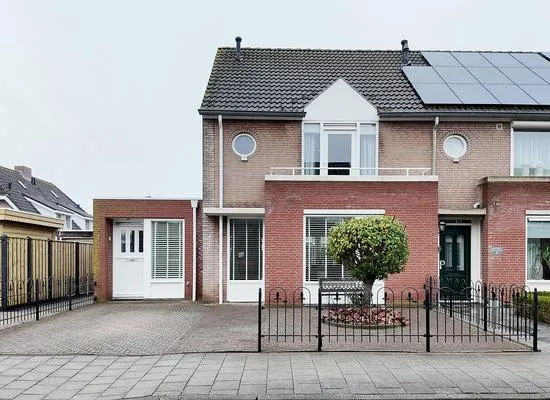 Hoekwoning te koop: Kroonwerk 1, Klundert Klundert