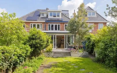 Twee-onder-één-kap te koop: Kruidbergerweg 9, Kerkerinkbuurt Santpoort-Noord