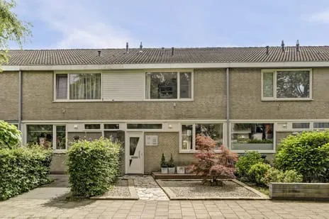 Terraced house for sale: Kruidenlaan 14, Kruidenbuurt Oosterhout (Nb)