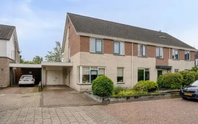 Terraced house for sale: Kruidenlaan 145, Kruidenwijk Oost Nijverdal
