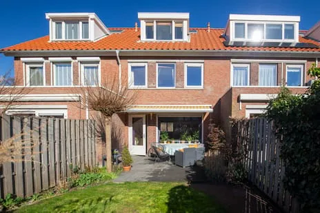 Tussenwoning te koop: Kruidenlaan 4, Essellanden Wateringen