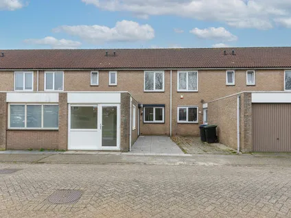Tussenwoning te koop: Kruidnagelstraat 23, Almere