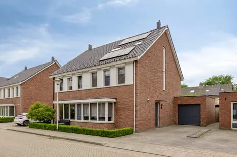 Twee-onder-één-kap te koop: Kruipheide 11, Brouwhuis-Dorp Helmond