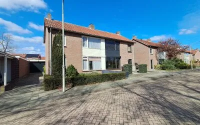 Twee-onder-één-kap te koop: Kruisboog 6, Oirschot-Centrum Oirschot