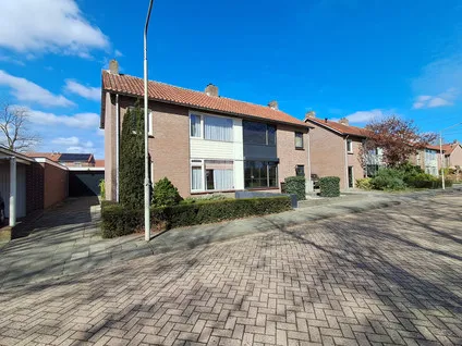 Twee-onder-één-kap te koop: Kruisboog 6, Oirschot-Centrum Oirschot