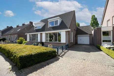 Tussenwoning te koop: Kruisboogstraat 53, Dorp Haaren Haaren