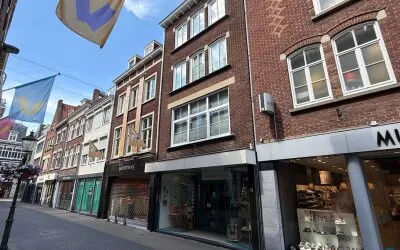 Appartement te huur: Kruisherenstraat 18, Winkelcentrum Venlo