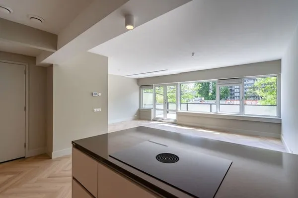 Woning te huur: Kruiskade, Rotterdam
