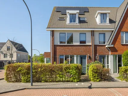 Hoekwoning te koop: Kruiskamplaan 90, Waldijk Uitgeest