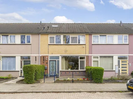 Tussenwoning te koop: Kruiskampsingel 32, 'S-Hertogenbosch