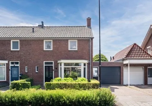 Tussenwoning te koop: Kruiskensweg 44, Centrum zuid Asten