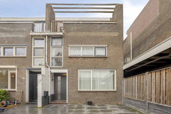 Hoekwoning te koop: Kruisnetlaan 122, Hoogvliet Rotterdam