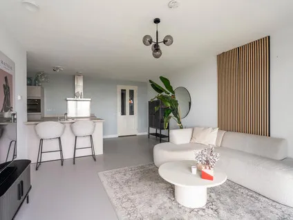 Appartement te koop: Kruisplein 748, Rotterdam