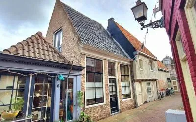 Tussenwoning te koop: Kruisstraat 2, Binnenstad - Buurt 10 02 Hoorn