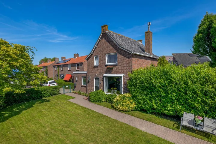 Vrijstaande woning te koop: Kruisstraat 39, Die Swaluw Lage Zwaluwe