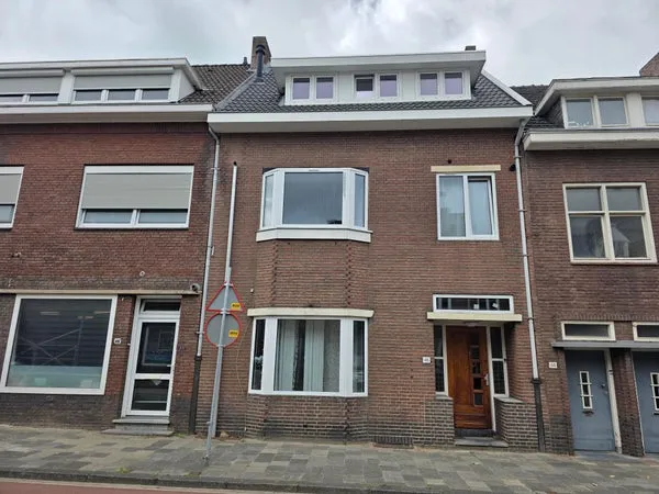 Kamer te huur: Kruisstraat 46-01, Lindeveld Heerlen
