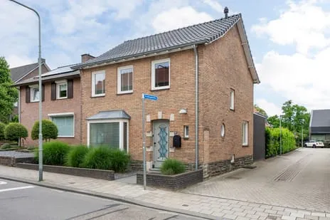 Vrijstaande woning te koop: Kruisstraat 69, Oud-Stein Stein