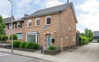 Vrijstaande woning te koop: Kruisstraat 69, Oud-Stein Stein
