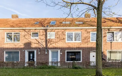 Tussenwoning te koop: Kruisvaardersstraat 12, Fatima Oost Tilburg