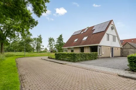 Twee-onder-één-kap te koop: Kruisven 21, Sint Maheerdt Tolbert