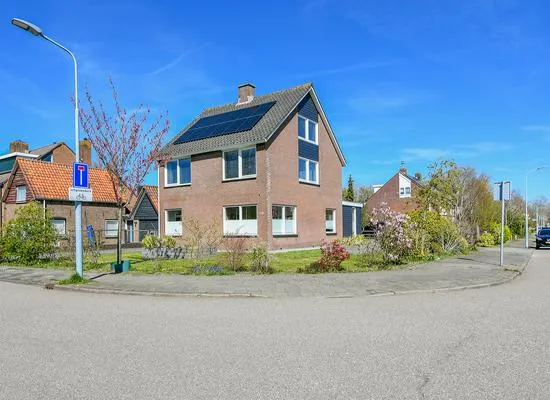 Vrijstaande woning te koop: Kruisweg 1131, Hoofddorp