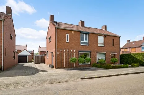 Semi-detached for sale: Kruisweg 4, Vlodrop Vlodrop