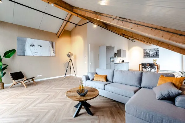 Huurwoning: Kruisweg in Hoofddorp - €2.200 per maand