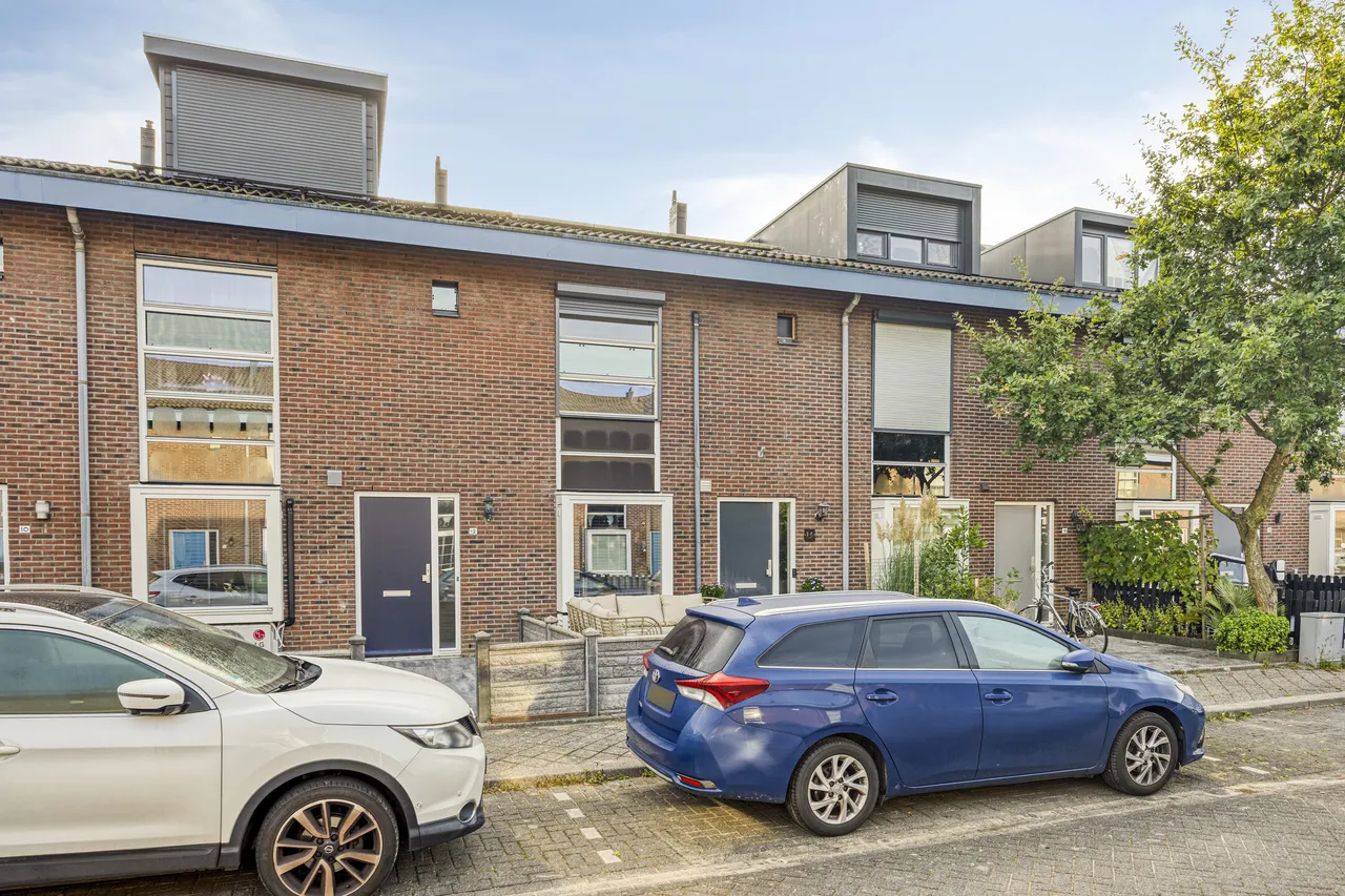 Tussenwoning te koop: kruiswortel 14, De Meern