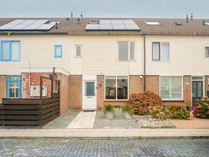 Tussenwoning te koop: Kruiszwin 2331, Kruiszwin Julianadorp