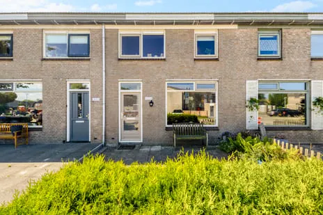 Terraced house for sale: Kruiszwin 4454, Kruiszwin Julianadorp