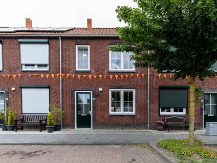 Tussenwoning te koop: Kruithuisstraat 61, IJzendijke Ijzendijke
