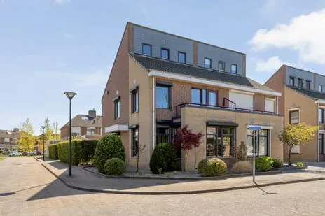 Hoekwoning te koop: Kruizemunt 1, Oud Gastel Oud Gastel