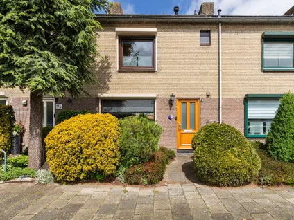 Tussenwoning te koop: Kruizemuntlaan 9, Rijnsaterwoude Rijnsaterwoude
