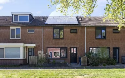 Tussenwoning te koop: Kruizemuntstraat 997, De Mheen Apeldoorn