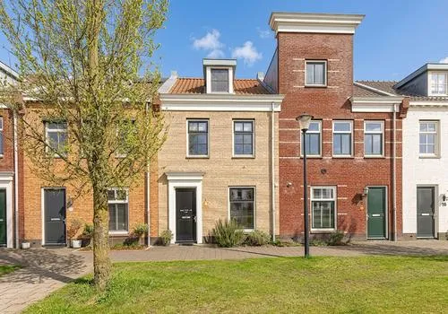Tussenwoning te koop: Kuifeend 14, Parijsch Vlinderbuurt Culemborg