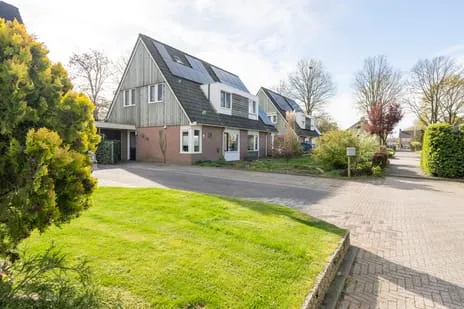 Tussenwoning te koop: Kuifmees 17, Emmen