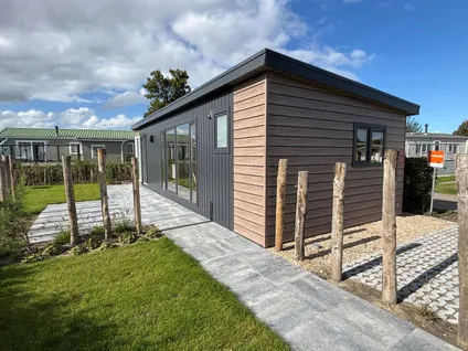 Vrijstaande woning te koop: Kuijerdamseweg 64K37, Scharendijke Scharendijke