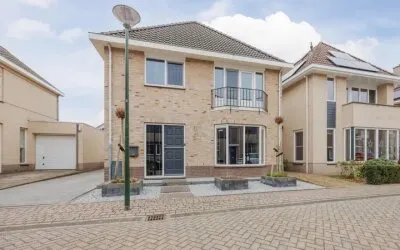 Vrijstaande woning te koop: Kuiperijstraat 7, Raamsdonksveer