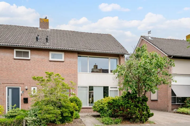 Semi-detached for sale: Kunerastraat 18, Hoofdstraat Heeswijk-Dinther
