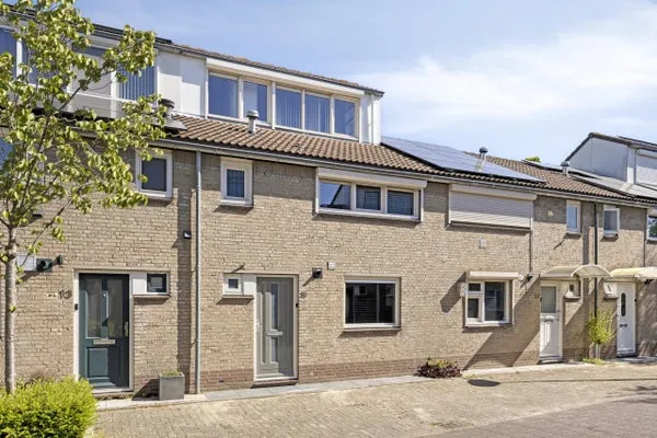 Tussenwoning te koop: Kuyperstraat 15, Pijletuinen Naaldwijk