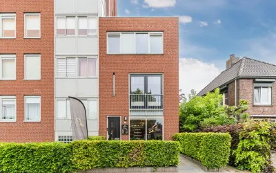 Appartement te koop: Kwaadeindstraat 127, Nassaubuurt Tilburg
