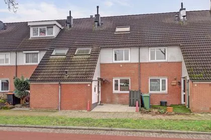 Tussenwoning te koop: Kwartelweide 11, Weiden Houten