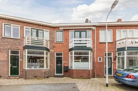 Tussenwoning te koop: Kweekerstraat 10, Zaandam
