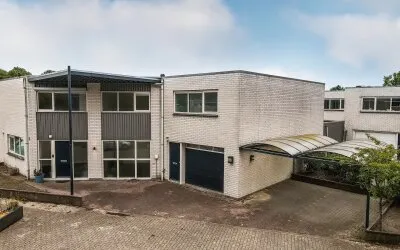 Tussenwoning te koop: Kweekgrasstraat 5, Bedrijventerrein Frezersplaats Almere
