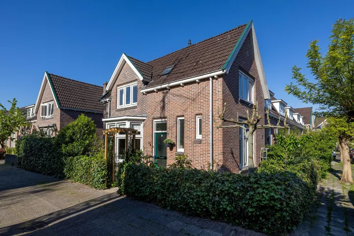 Hoekwoning te koop: Kwekerijstraat 15, Achter de Hoven Leeuwarden