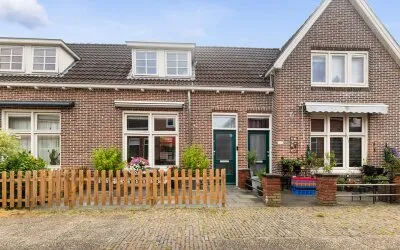Tussenwoning te koop: Kwekerijstraat 24, Achter de Hoven Leeuwarden