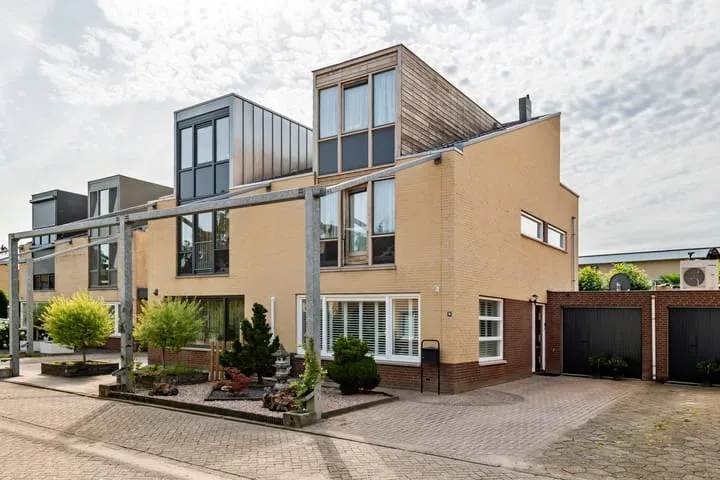 Tussenwoning te koop: Kwelder 10, Passewaaij-Zuid-West Tiel