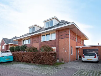 Twee-onder-één-kap te huur: Kwelder 5, De Nollen Alkmaar